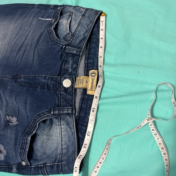 Democracy Blue Floral Straight Leg Jeans - Picture 7 of 9